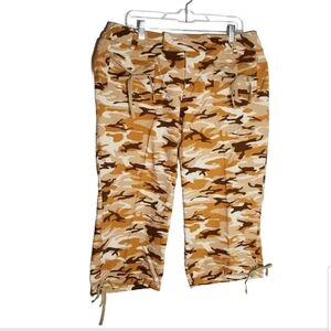 Cato Capri Cargo Pants Women's 18W Desert Camo Crop Tie Pockets Rip Stop
